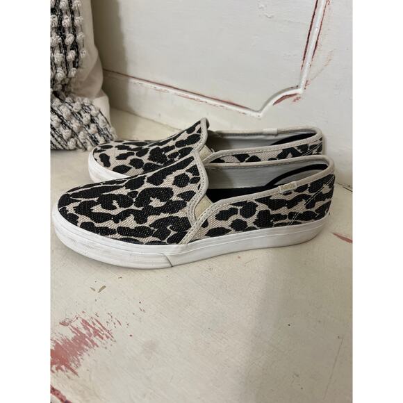 Keds size 8 animal print slip on sneakers shoes - Picture 1 of 3